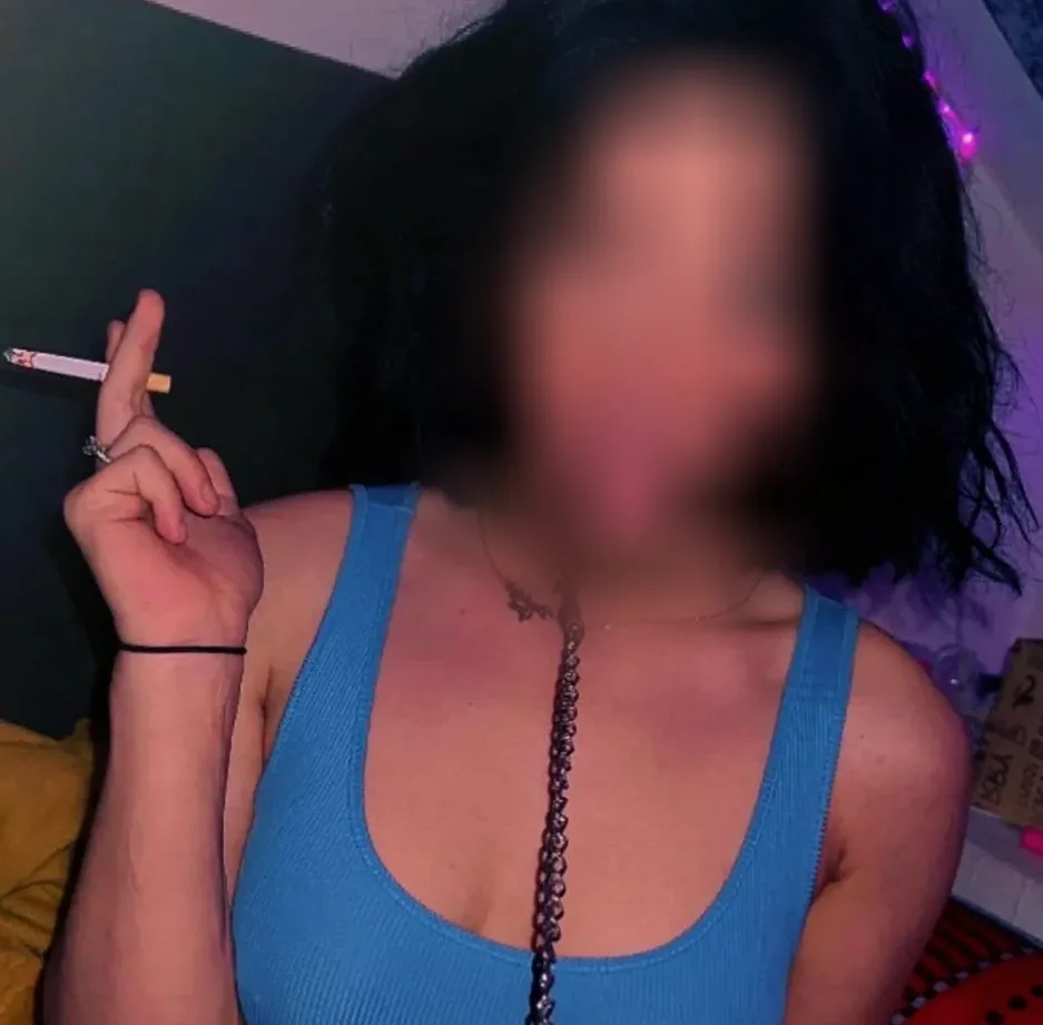 Michelle, 23